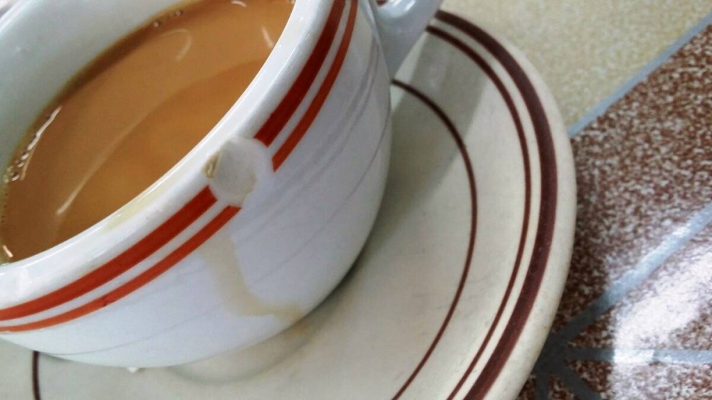 餐具如果有破损，使用是很容易意外割伤，对运势也不好，所以大扫除时不要留着。-摘自网络-