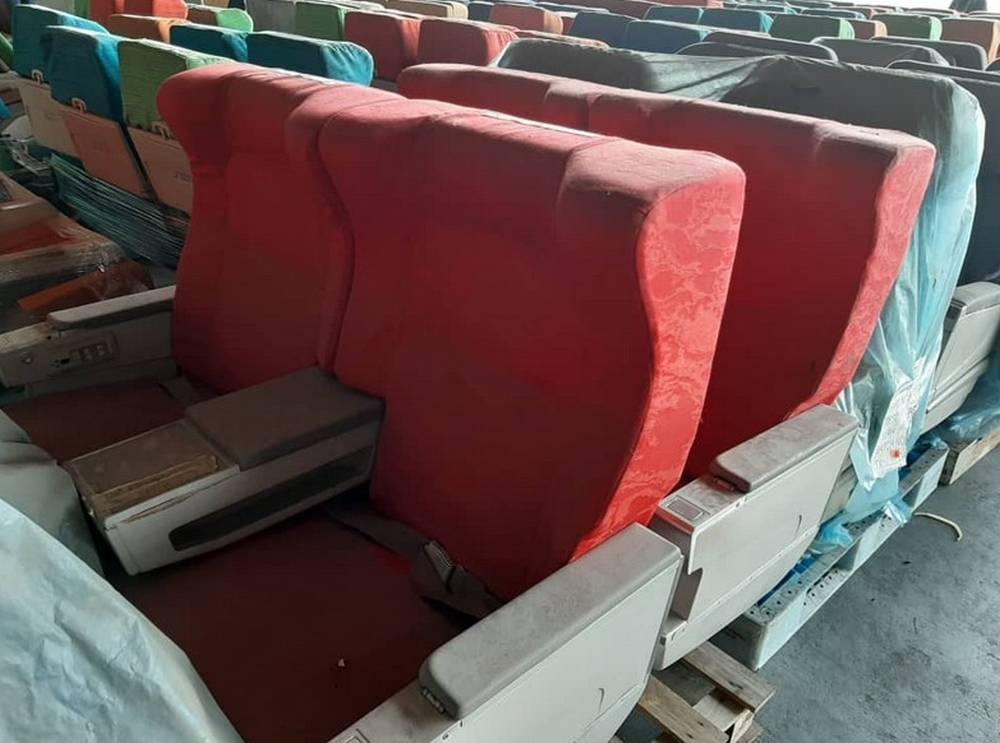 220131-airplane-seat-economy-business-kakilelong-3