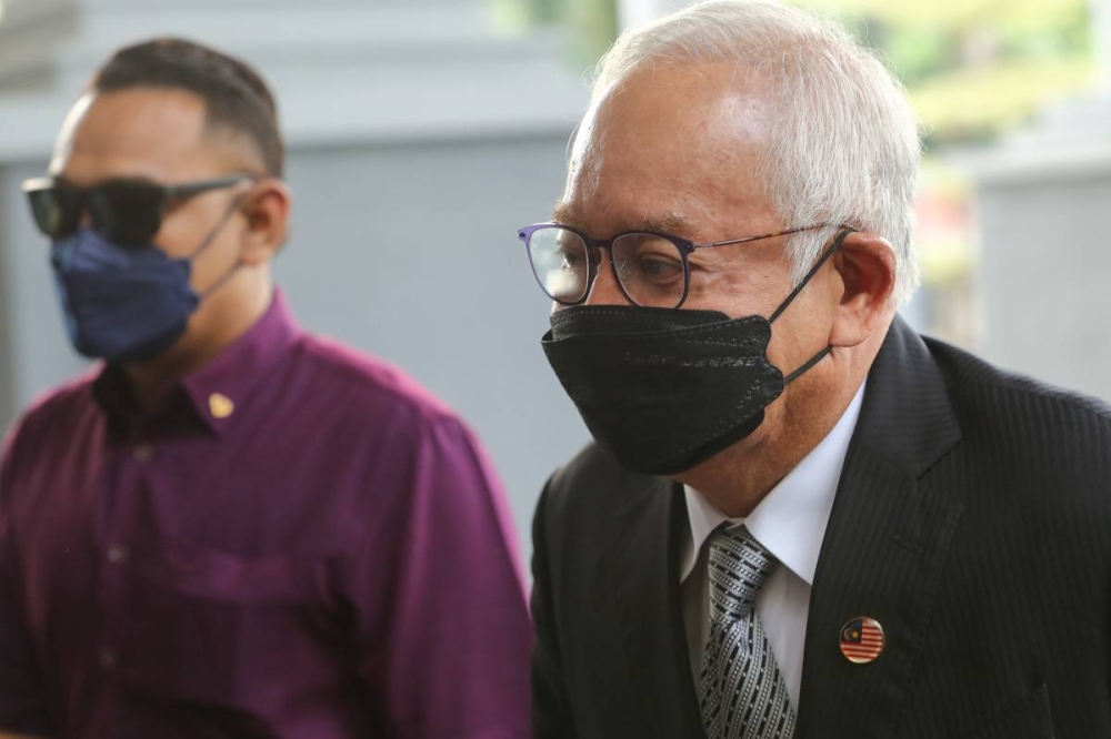 西丹巴兰指出，道菲克被指收取1MDB资金案，与纳吉私人户口收取SRC国际有限公司资金案无关。-Yusof Mat Isa摄-