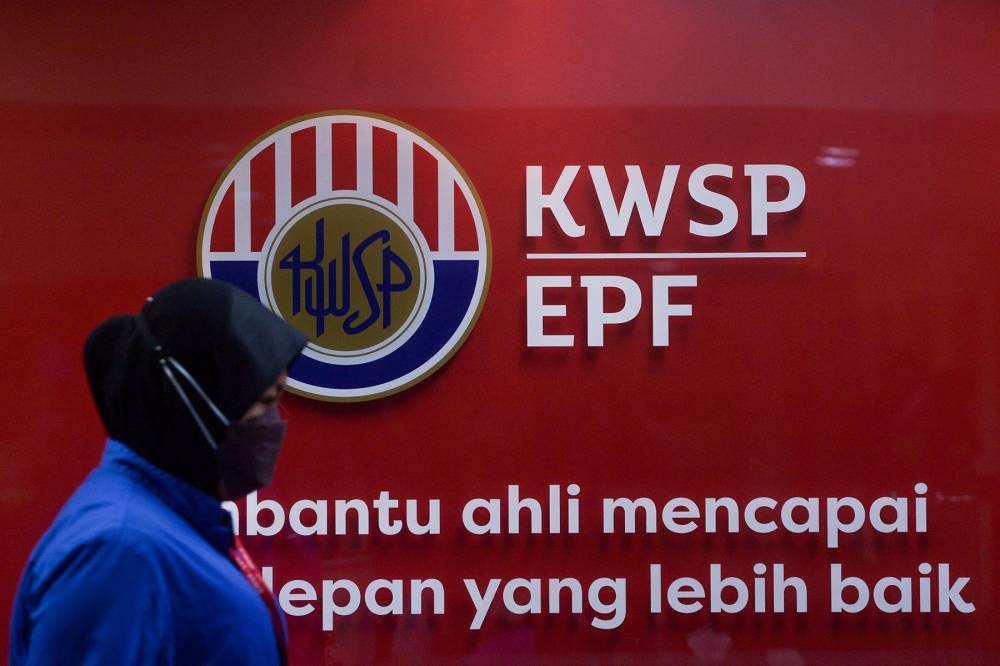 扎菲鲁说，公积金局也会宣布必要措施，以解决会员退休存款减少课题。-Miera Zulyana摄-