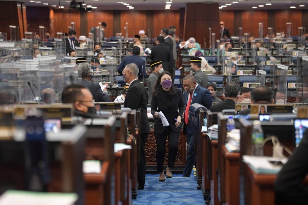数据显示，长达60天会议中，张有庆只出席过11天，因而登上经常“翘课”国会议员的第一名。-马新社-