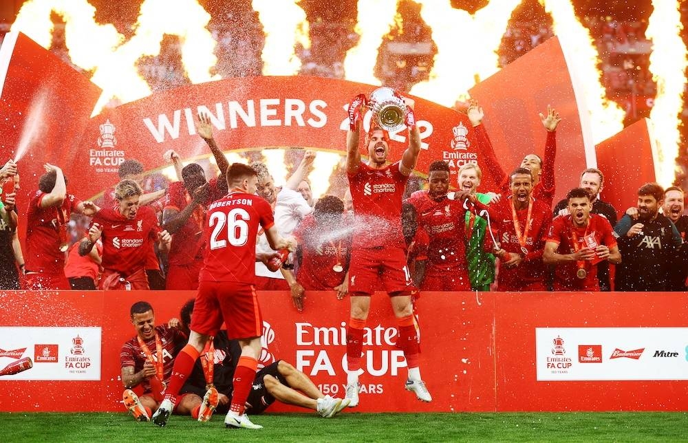 利物浦在英足总杯决赛点球大战6比5挫切尔西，时隔16年再捧杯！-路透社-