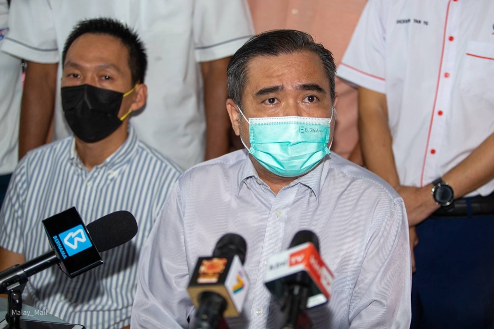 陆兆福说，他未曾听闻有任何一个部门采取“领养县区”的措施。Devan Manuel