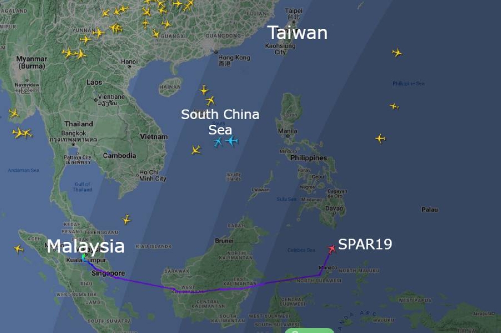 根据航班追踪网站，据信载着佩洛西、呼号为SPAR19的美国空军运输机已离开大马首都吉隆坡。-图截取自flightradar24.com-