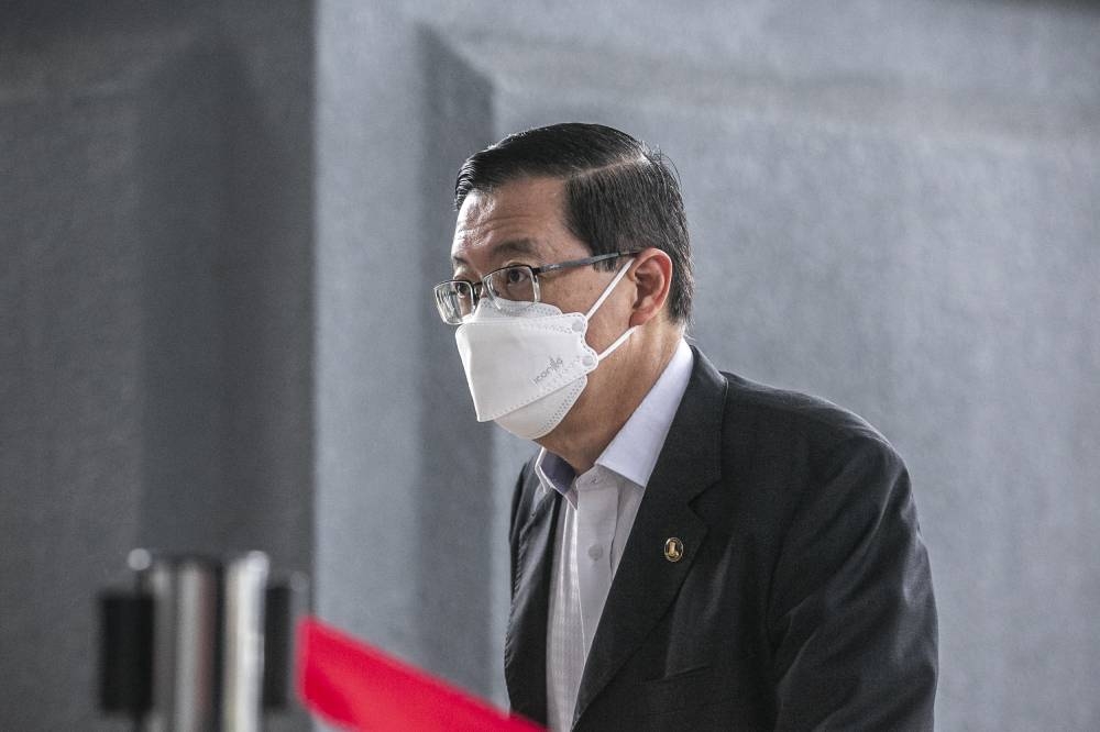 林冠英说，依斯迈沙比里至今都没对LCS丑闻发言，也没在公账会发布报告后，采取任何行动。-Hari Anggara摄-