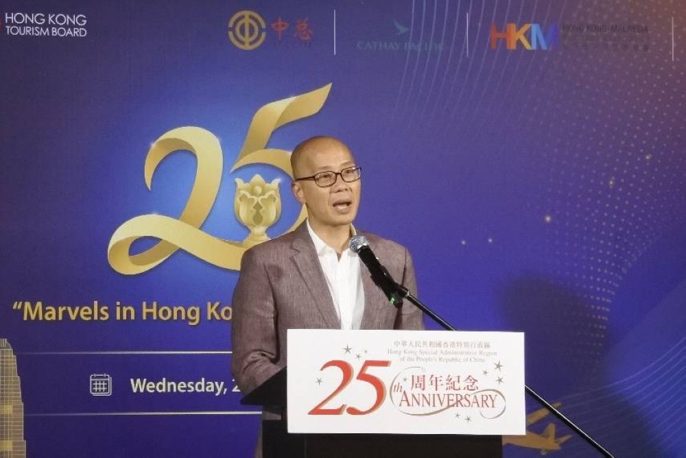 罗建伟吁请民众踊跃出席“魅力香港”巡回展览活动。-方贝欣摄-