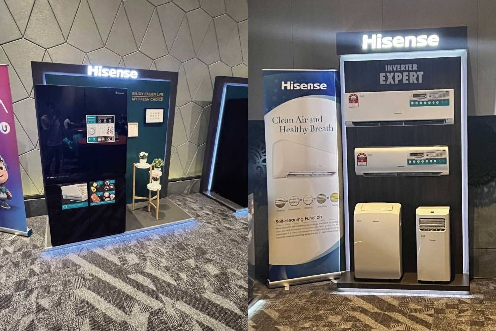 Hisense 720升4门冰箱(RQ768N4ABU,左)原价为5959令吉,优惠价格为5239令吉;R32变频冷气机共有三种型号,且具有自动清洗(灭菌)功能。-庄礼文摄-