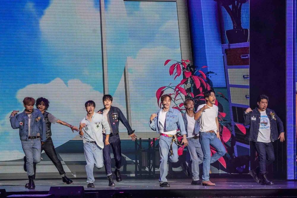 随着《Super Show 8:Infinite Time》大马演唱会,因疫情被迫取消后,这是迟了2年7个月的约定!-星艺娱乐提供-