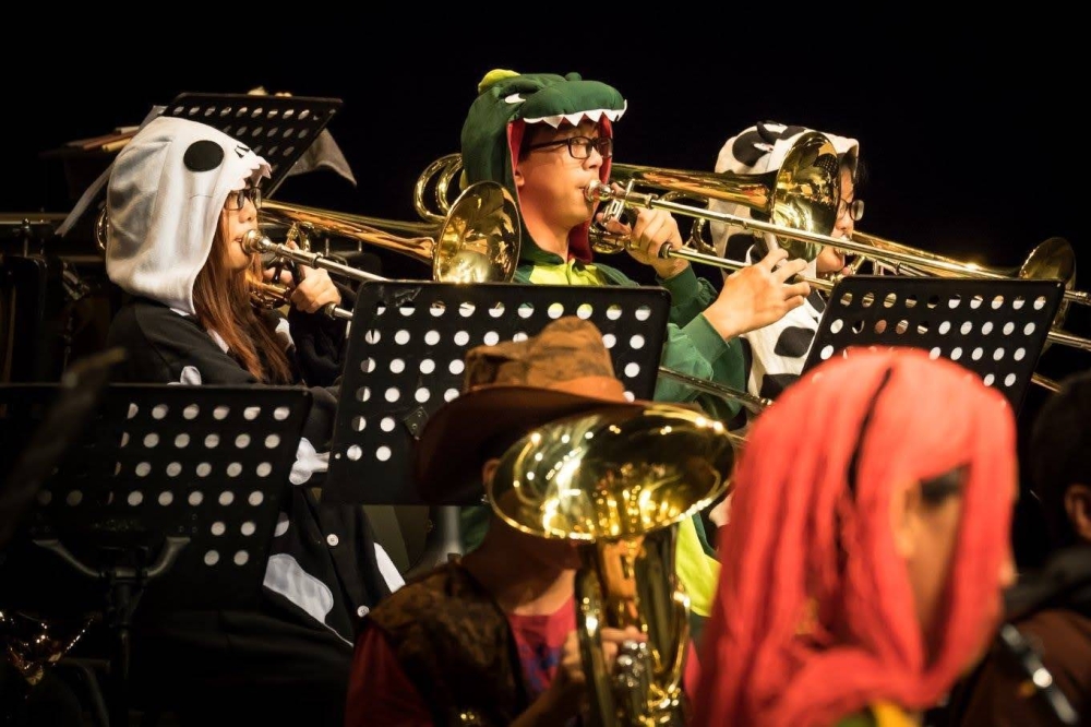 《Halloween Hantu Ball 2》音乐会的演出曲目也包括由吉米多西（Jimmy Dorsey） 谱曲的轻松活泼爵士小品《乌龙面》（Oodles of Noodles）。-吉隆坡表演艺术中心提供-