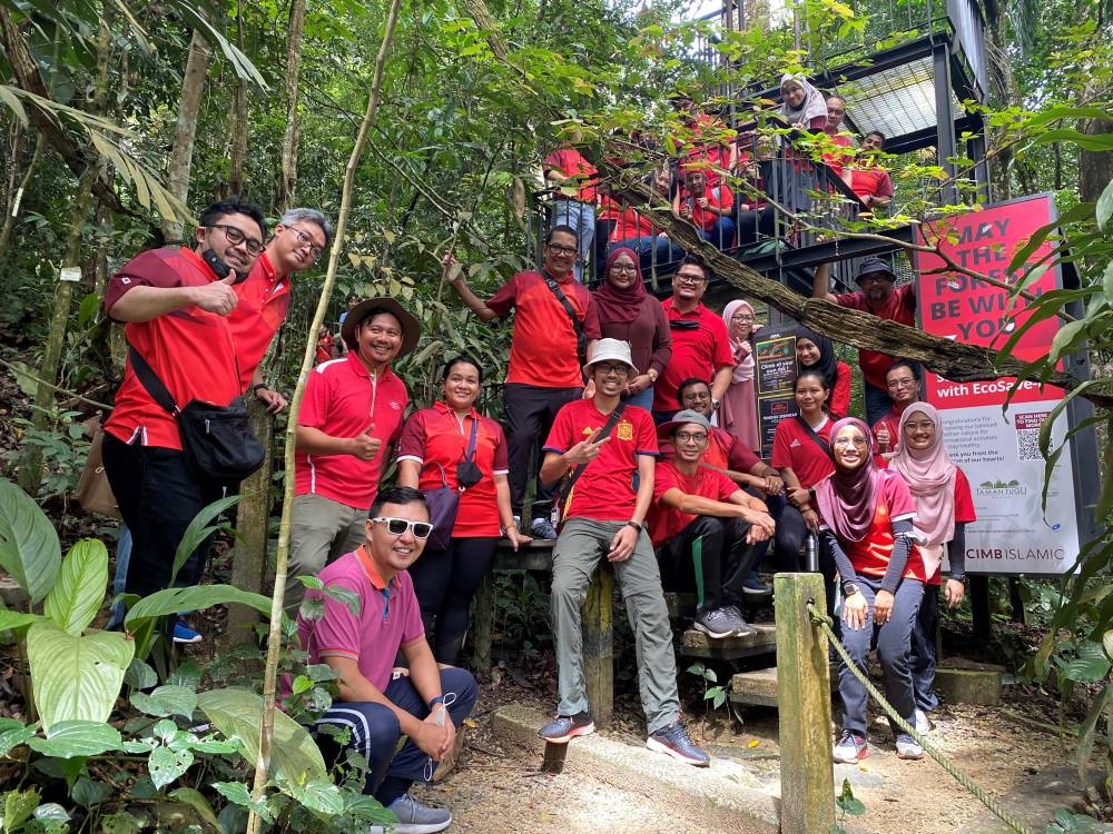 国家纪念碑公园(Taman Tugu)的自然教育计划(Nature Education Programme)由联昌伊斯兰银行全面赞助。-CIMB Islamic提供-