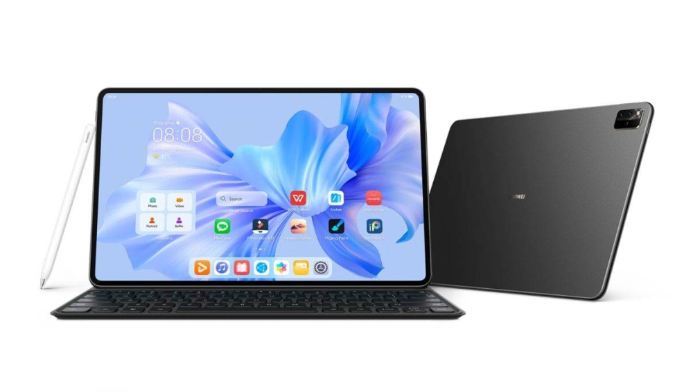 这款平板电脑现已在全国上市，并随附价值1300令吉的赠品。-图摘自Soya Cincau-