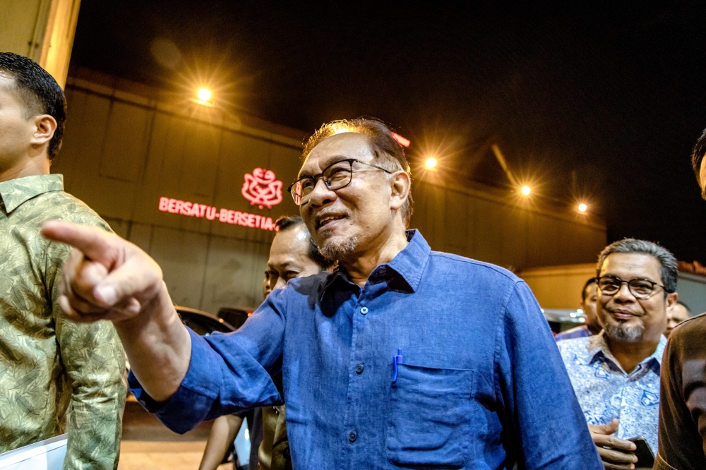 安华将于周一前往柬埔寨，展开为期一天的首次官访。-Firdaus Latif摄-