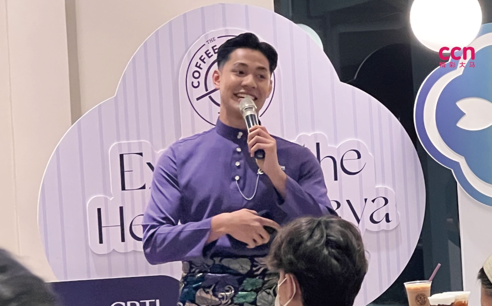 大马The Coffee Bean & Tea Leaf品牌大使Meerqeen，呼吁粉丝踊跃参与社交媒体比赛，以获得与他见面的机会。-庄礼文摄-