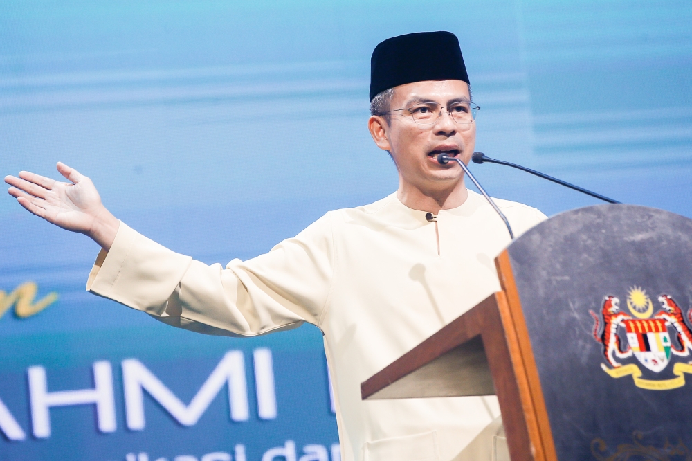 法米否认，他部门属下的一名官员被反贪污委员会调查。-Hari Anggara摄-