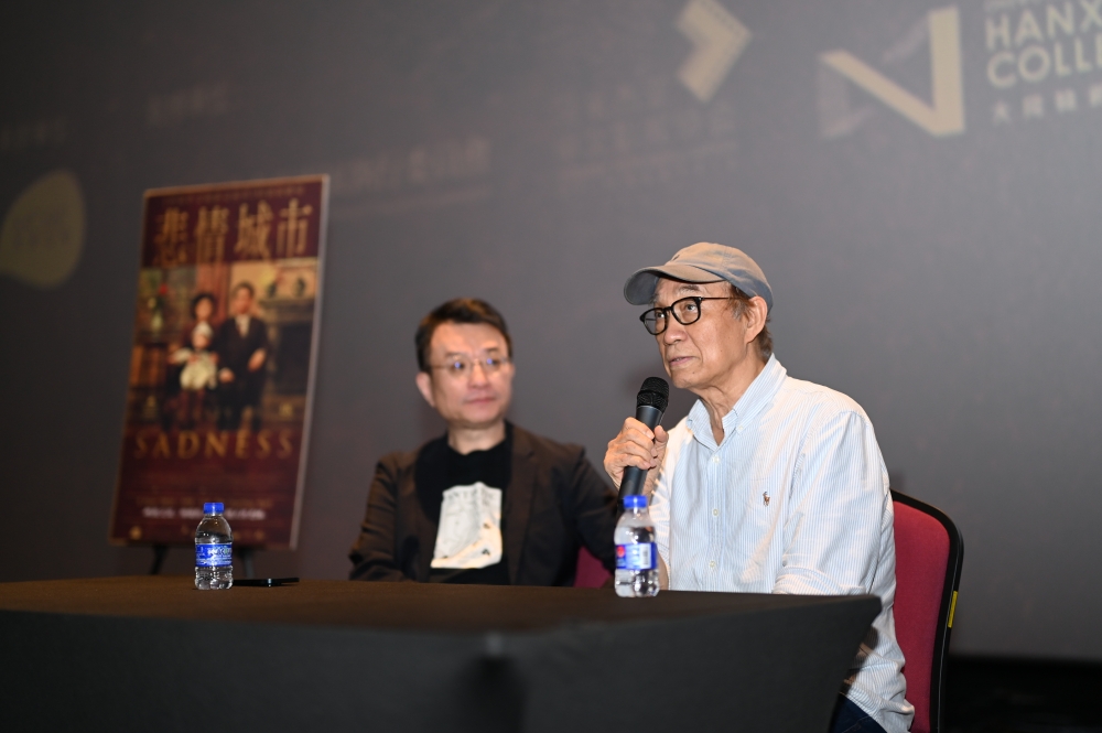 廖庆松(右)和闻天祥(左)在特别放映会后与大马观众一起进行交流。-摩尔娱乐提供-
