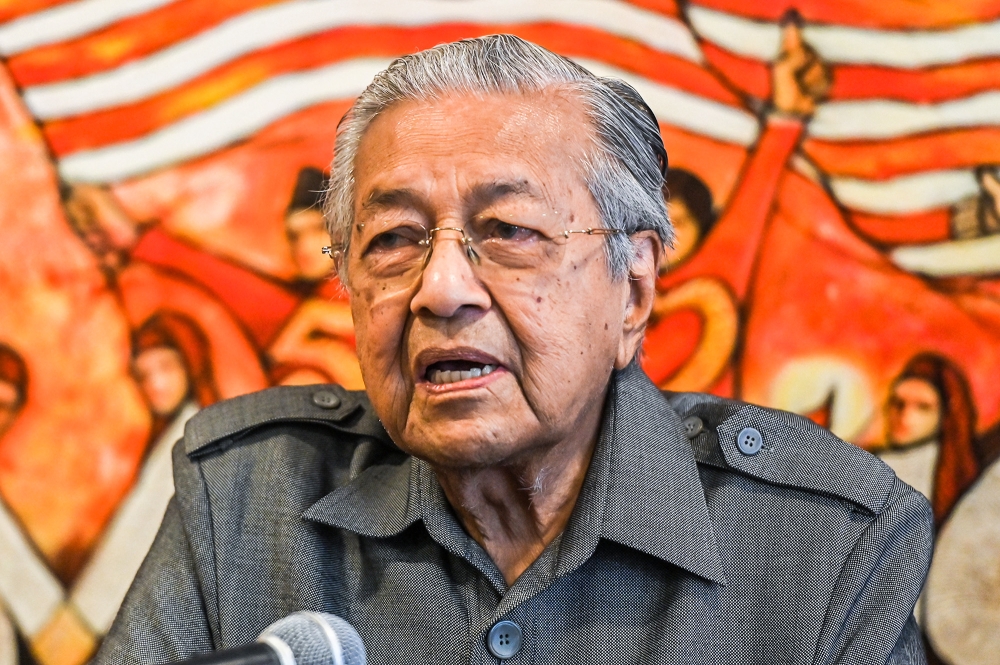 马哈迪说，马来统治者卖地赚钱，是人人皆知的“常识”。-Miera Zulyana摄-