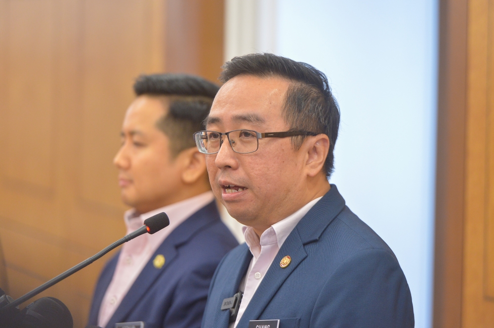 郑立慷指出，政府自2020年以来，就不曾改变向大马莱纳斯所施予的政策和营运执照条件。-Shafwan Zaidon摄-