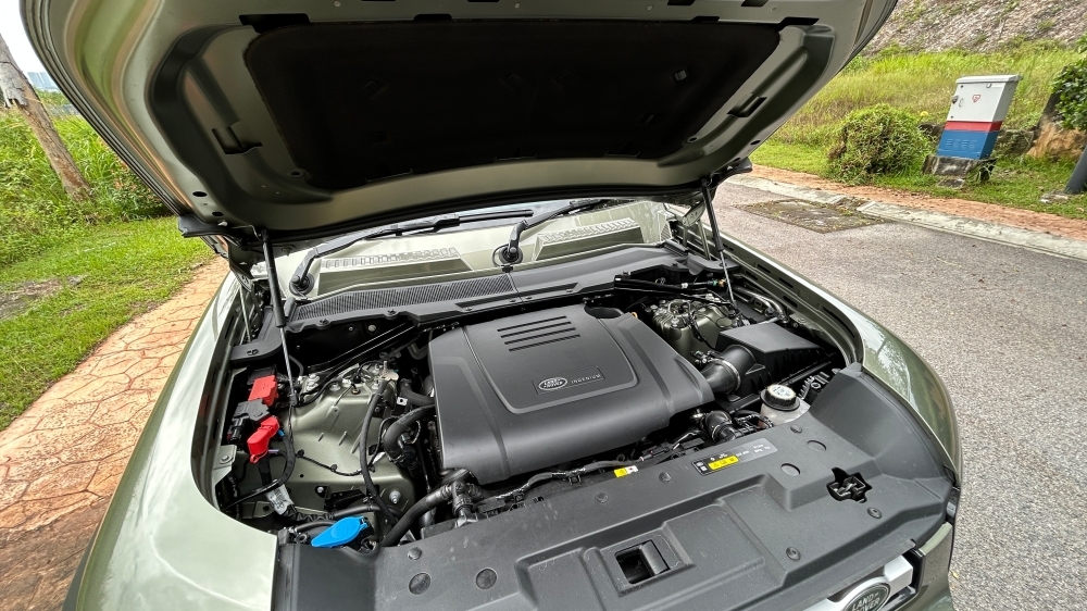 引擎盖下的情况。-Amirul Hazmi摄-