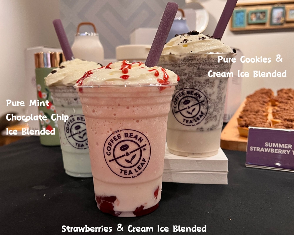 每一口Strawberries & Cream Ice Blended都带有真实水果的口感。-庄礼文摄-