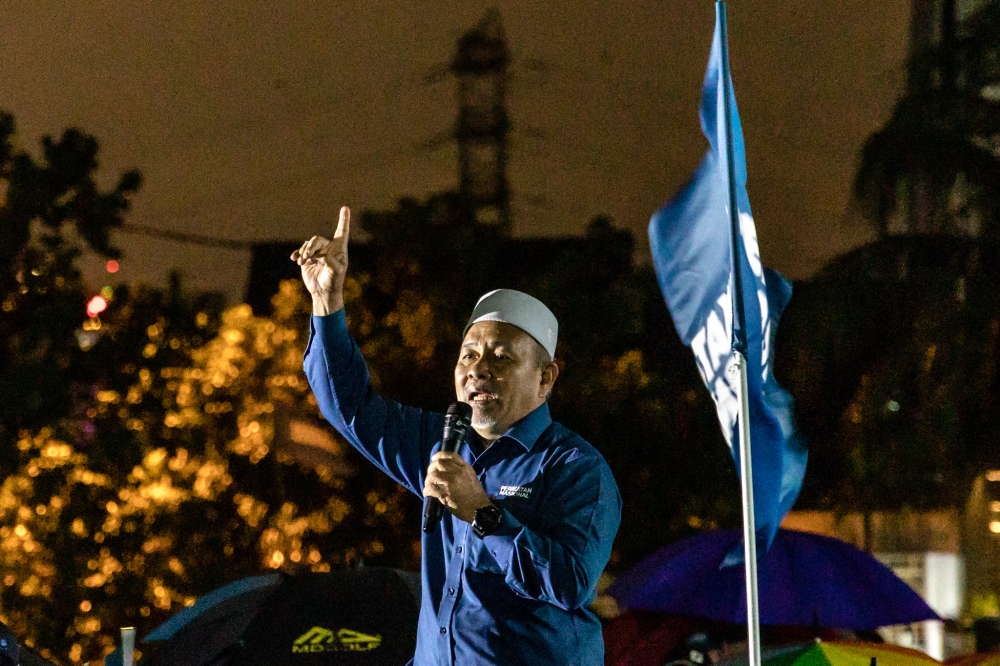 端依布拉欣指出，伊党会在未来两周敲定上阵6州选举的候选人名单。-Firdaus Latif摄-