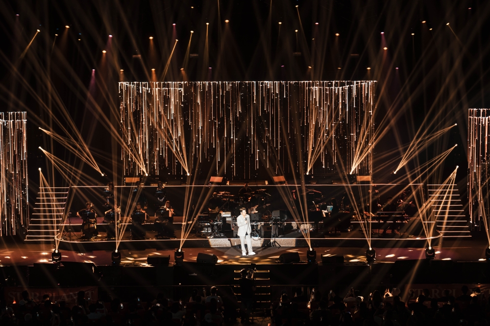 曹格与粉丝约定好再见！-星艺娱乐提供-