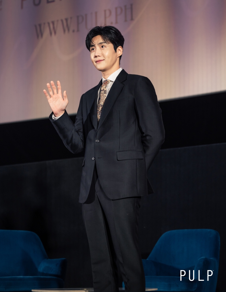 亲和力十足金宣虎抵达记者会立即用“Apa khabar”（你好）向现场媒体问好。-主办单位提供-