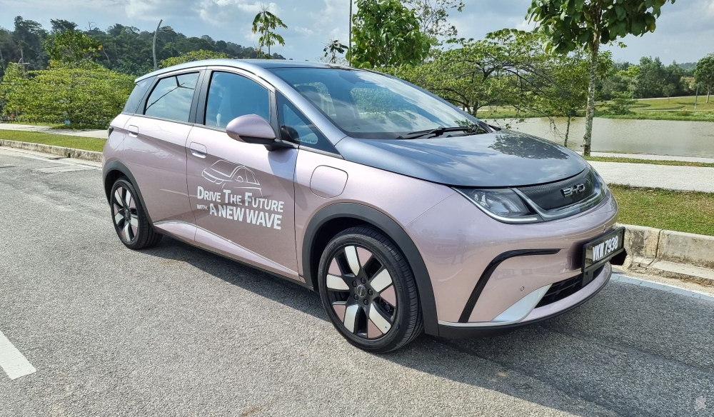 比亚迪（BYD）Dolphin是目前价廉物美的电动车（EV）的选项。-摘自Soyacincau-