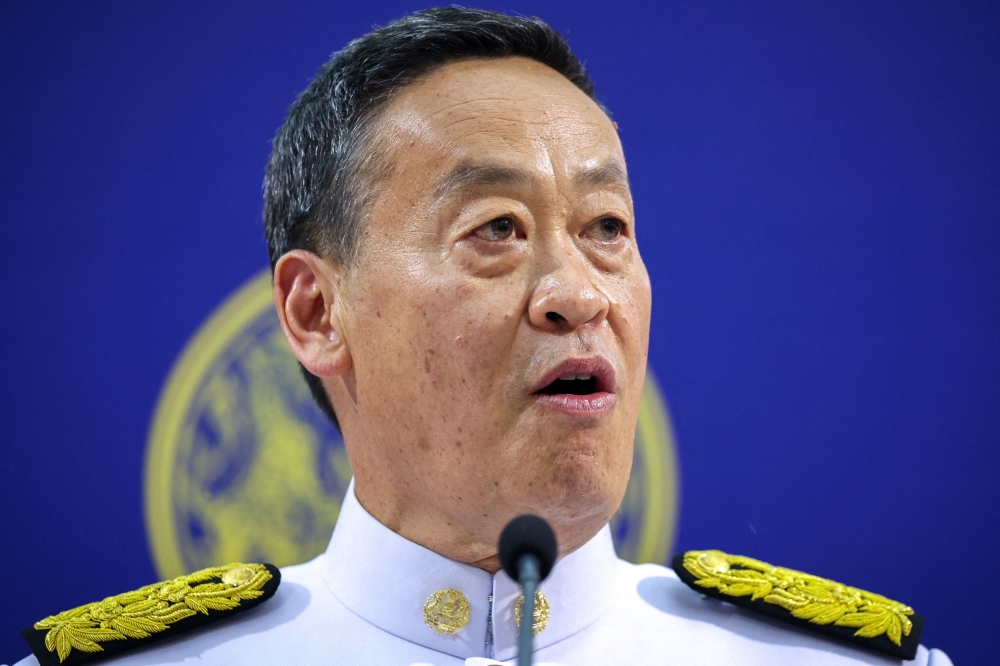 社德他宣布，将通过电子钱包向每一名年满16岁及以上的泰国人，派发1万泰铢的现金。-路透社-