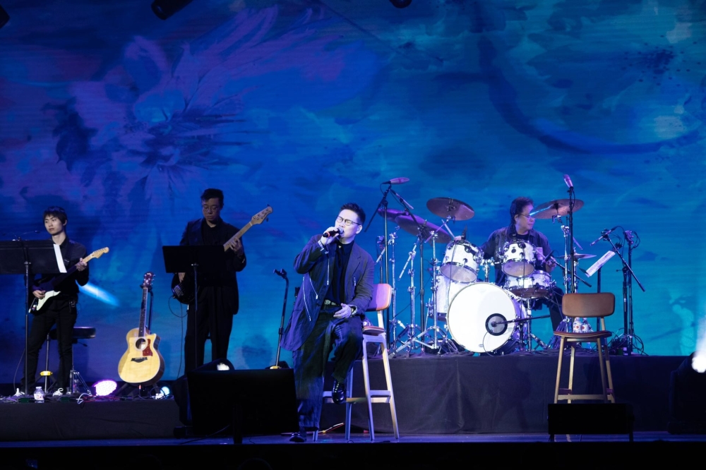 苏永康唱红《男人不该让女人流泪》、《越吻越伤心》、《爱一个人好难》等无数经典情歌。-Star Fortress提供-