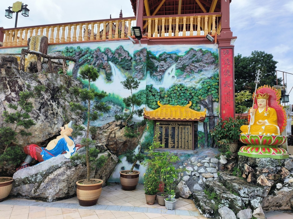森美兰芙蓉蜈蚣山天师宫也有适合拍照打卡的地方。-摘自森美兰芙蓉蜈蚣山天师宫的脸书-