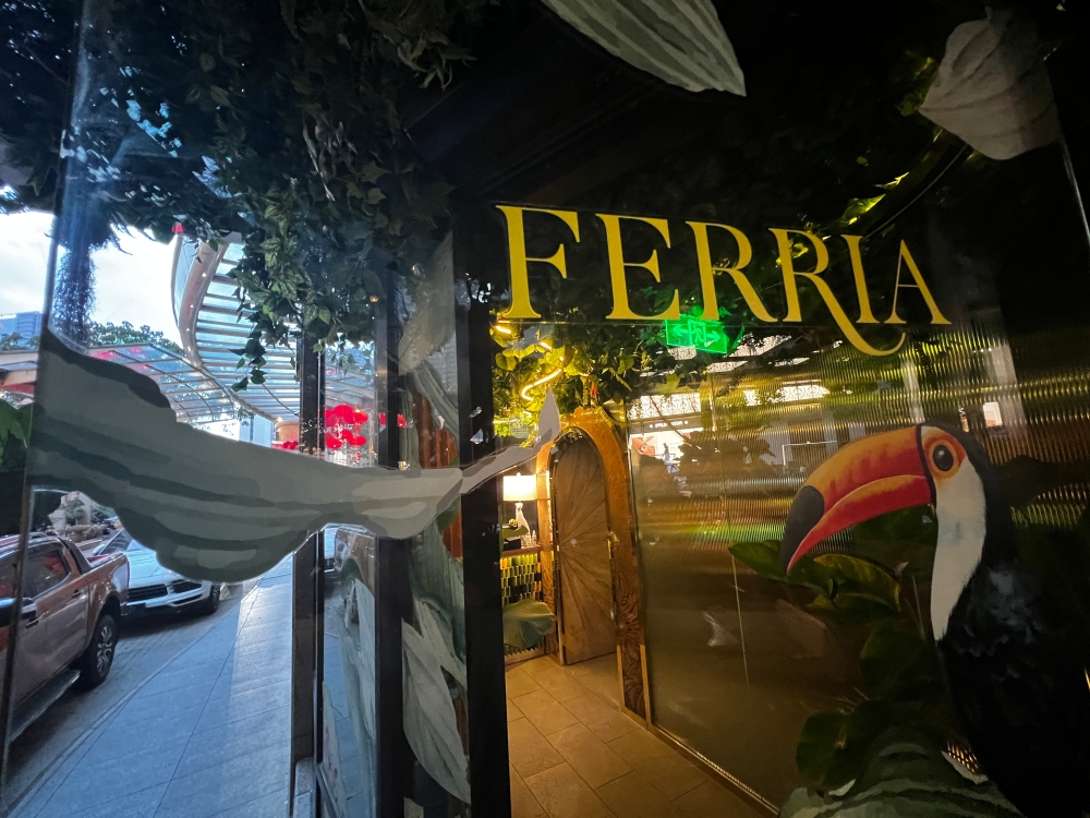 Ferria KL的设计以热带丛林为主，非常有特色。-庄礼文摄-