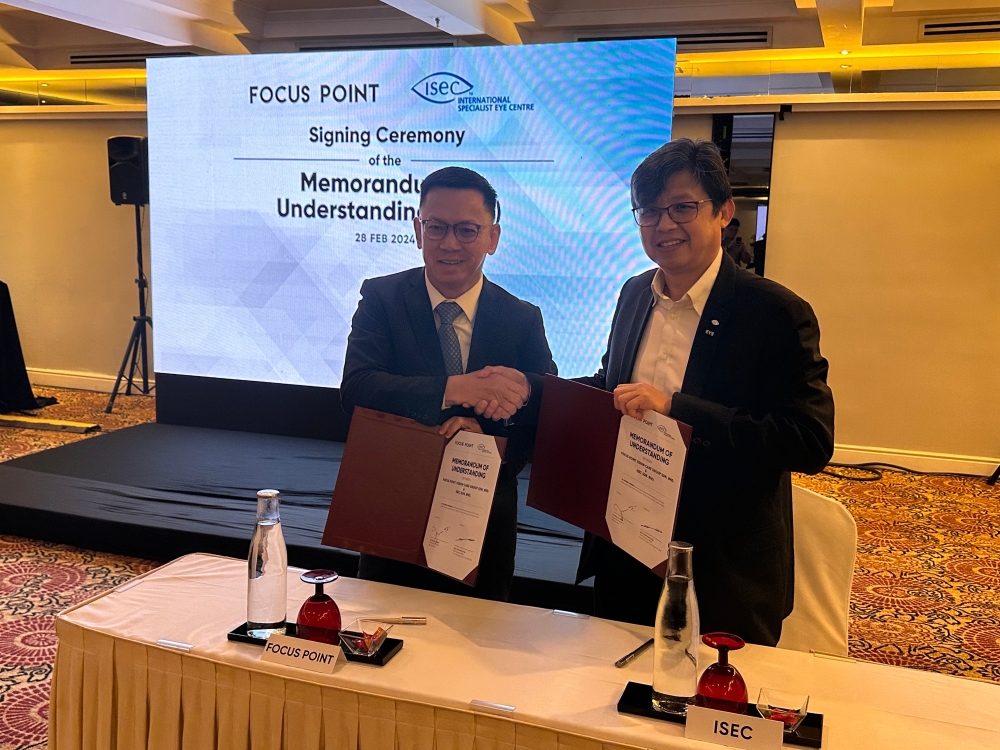 Focus Point宣布与ISEC成为是战略合作伙伴关系，左起是廖俊亮以及ISEC私人有限公司首席执行员黄俊贤。-方贝欣摄-