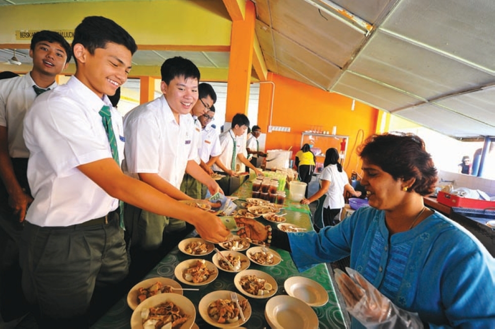 阿末亚耶指出，教育部应把重点放在教育穆斯林学生了解斋戒月的重要，及让非穆斯林学习尊重穆斯林斋戒。