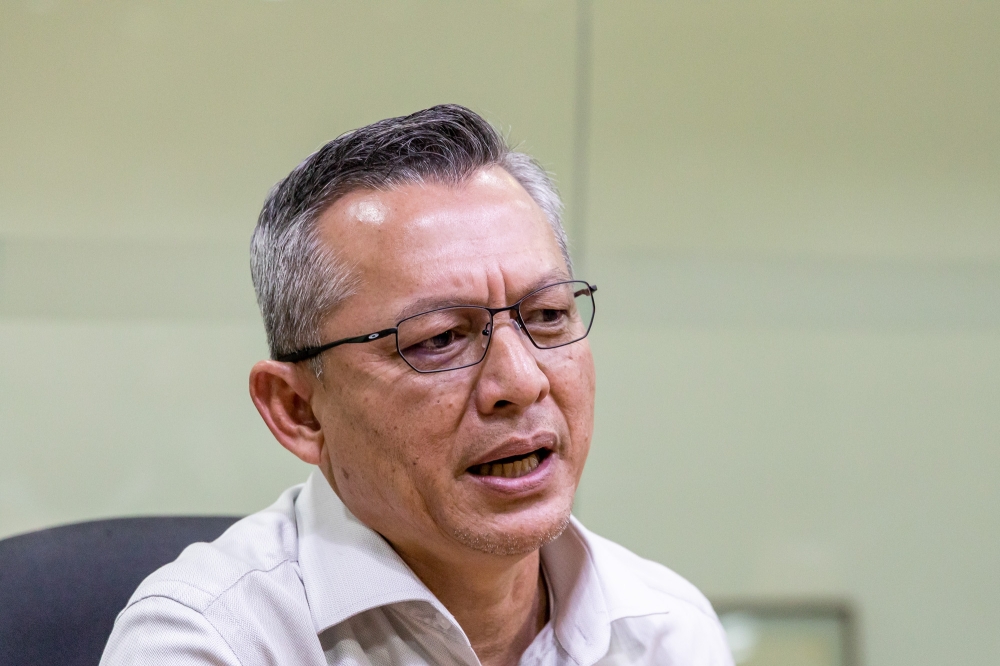 拉扎里指出，州政府将调查“Aloha派对”是否违反指南，及是否有需要申请执照。-Firdaus Latif摄-