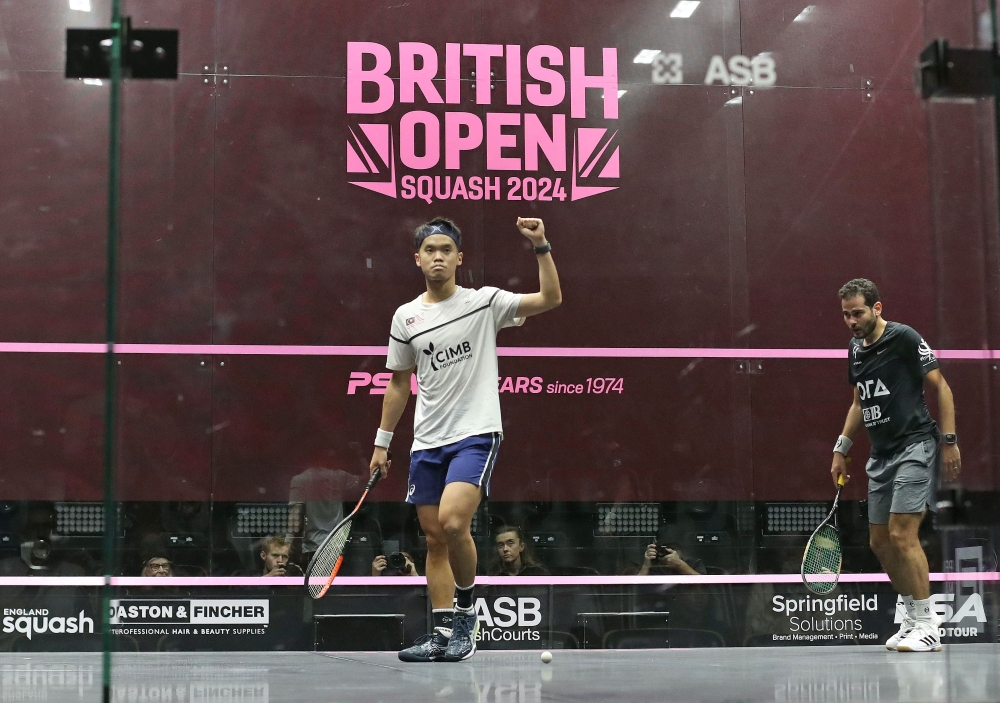 伍恩佑打破尘封24年纪录，在打倒埃及前世冠卡林上演“屠龙记”后，同时也成为第二名打进英国壁球公开赛的大马男单球员。-摘自PSA World Tour X-