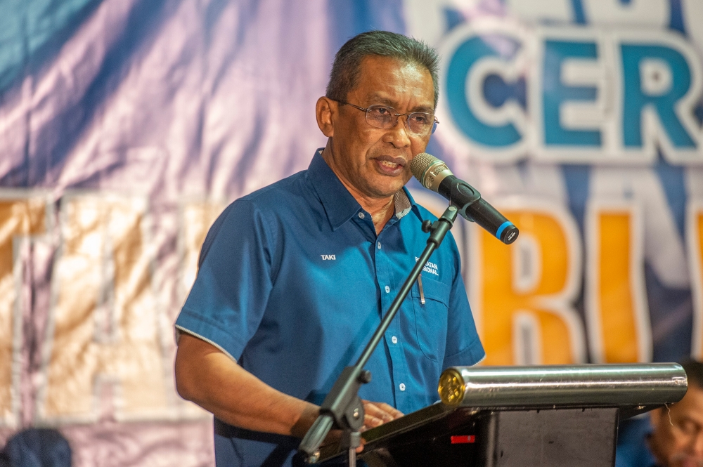 达基尤丁否认伊党已经冻结赛菲兹的党籍。-Shafwan Zaidon摄-