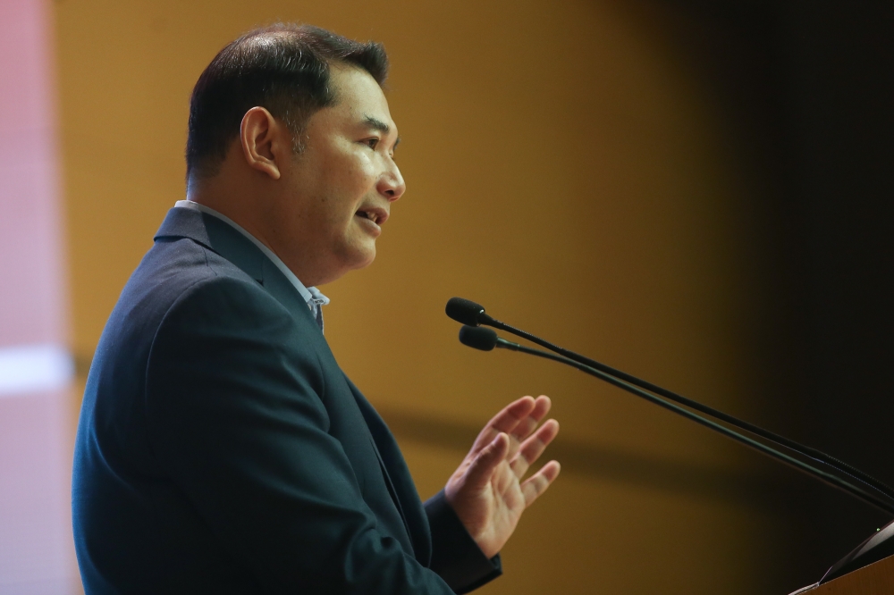 拉菲兹坦言，公正党党选非常混乱，内斗手段也十分不堪，继续下去恐怕会输掉大选。-Yusof Mat Isa摄-