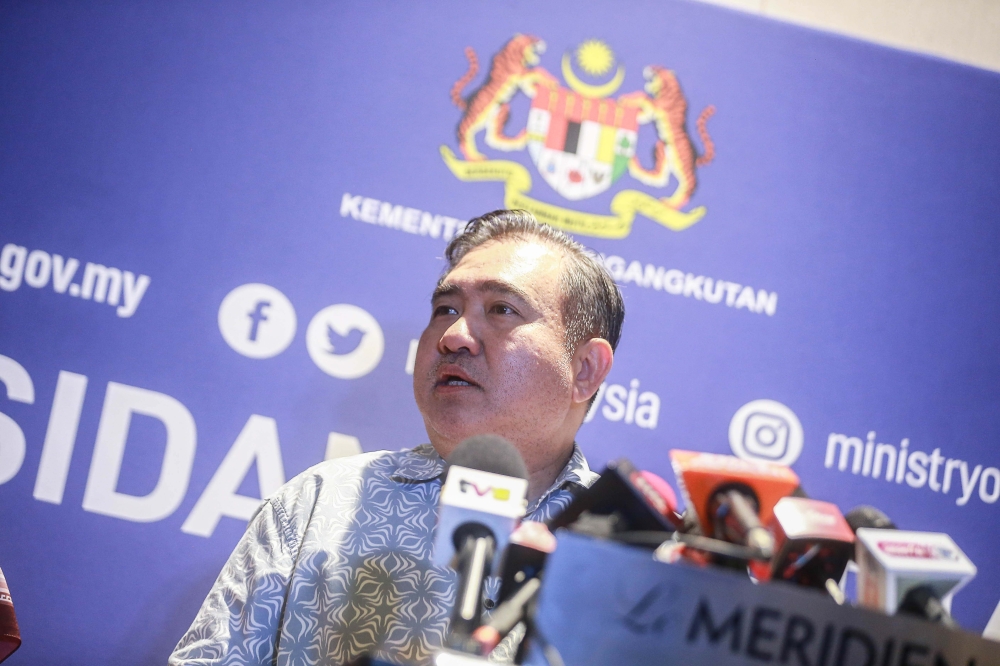陆兆福在记者会被问及赵明福案时，拒绝回应。-SAYUTI ZANUDIN摄-