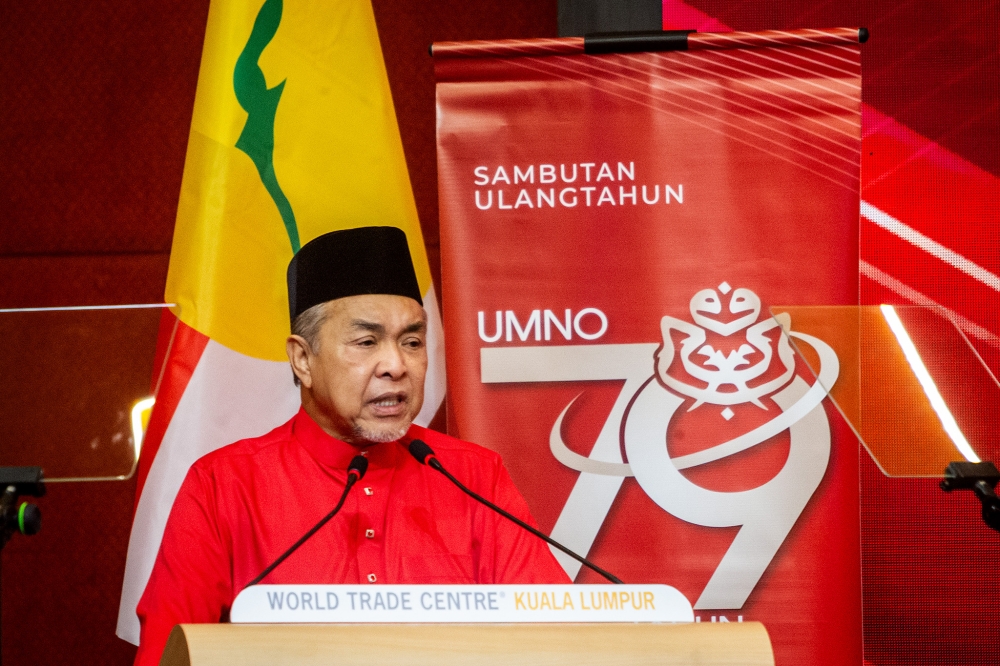 阿末扎希为使用天使做比喻一事，公开道歉。-Firdaus Latif摄-