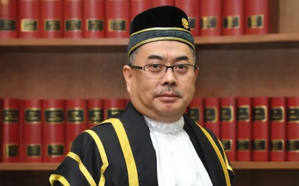 旺阿末由上诉庭法官职，破格升任为联邦首席大法官。