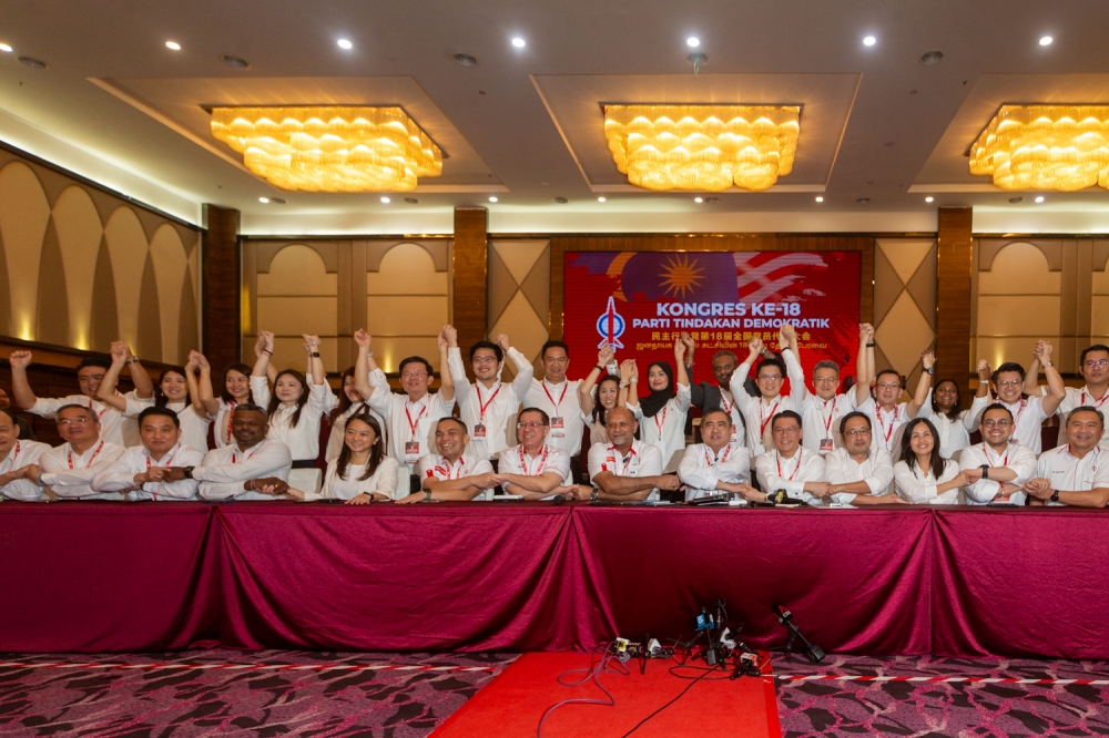 卢韦良指出，行动党中央领导必须正视党内基层以及人民的不满，否则会面临灭顶之灾。-Raymond Manuel摄-