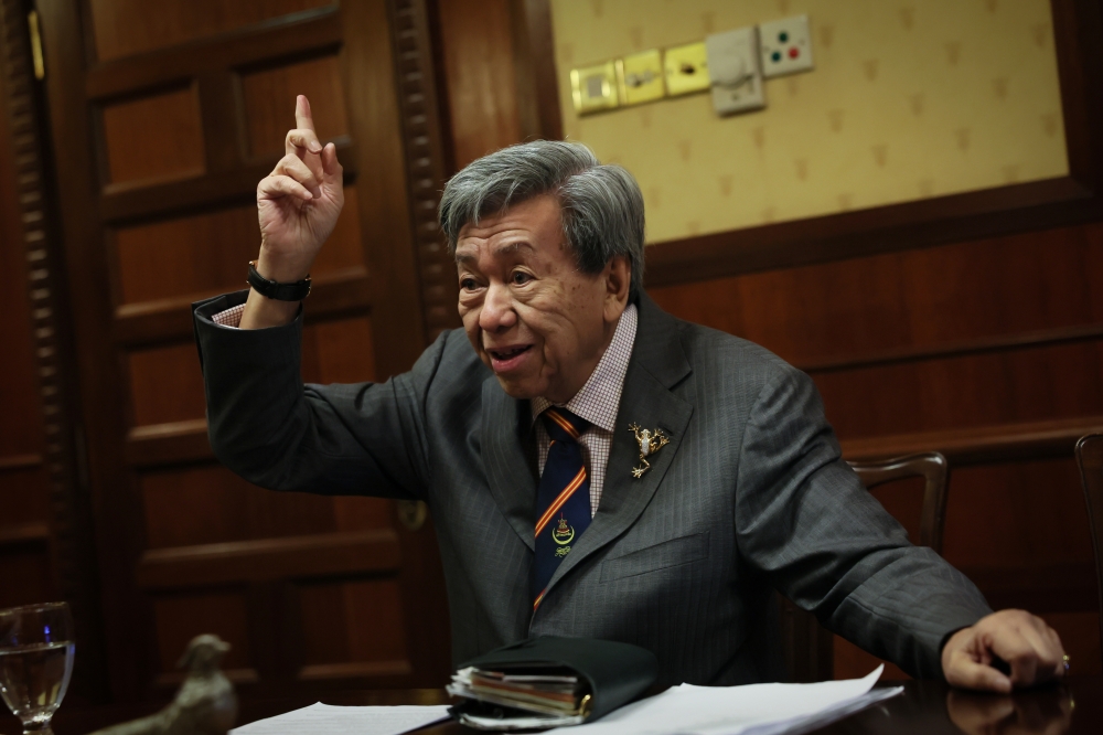 苏丹沙拉弗丁周三受访时指出，州主权与地方自治固然是各州的重要原则，但“不能走得太极端”。-马新社-