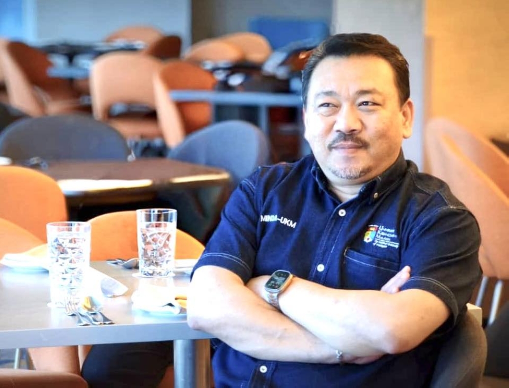 阿努亚阿末博士认为，政府无需承认统考，否则恐违反宪法。-图取自Anuar Ahmad面子书-