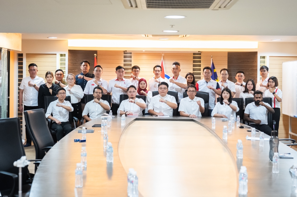 社青团全国执行理事会强调，承认统考，合宪合理，希盟应坚持落实原先承认统考的宣言。