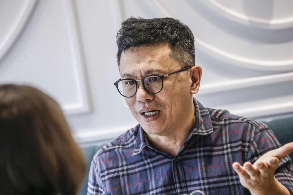 郑联科要求董总交代，当年是否因受到希盟的影响，因此才不接受纳吉承认统考的条件。-Hari Anggara摄-