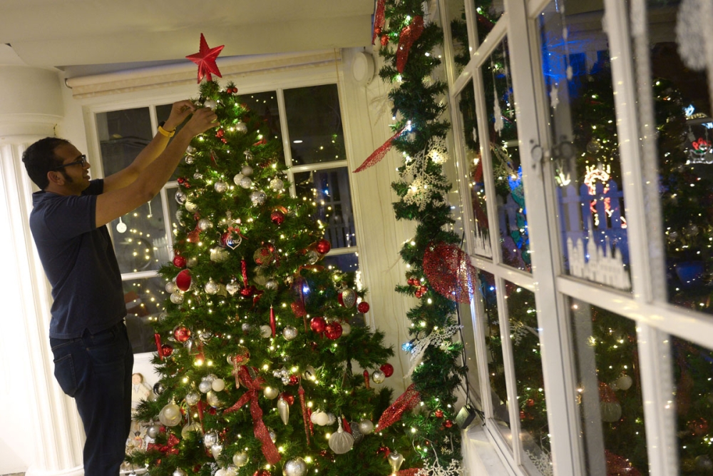 马六甲宗教局禁止酒店进行圣诞节装饰的指令，引起人们的议论。-Mukhriz Hazim摄-