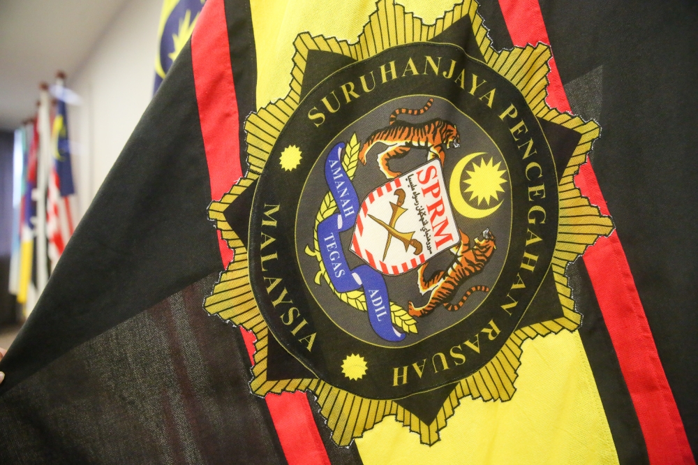 反贪会针对陆军采购招标贪污案，对26家公司展开调查。-Choo Choy May摄-