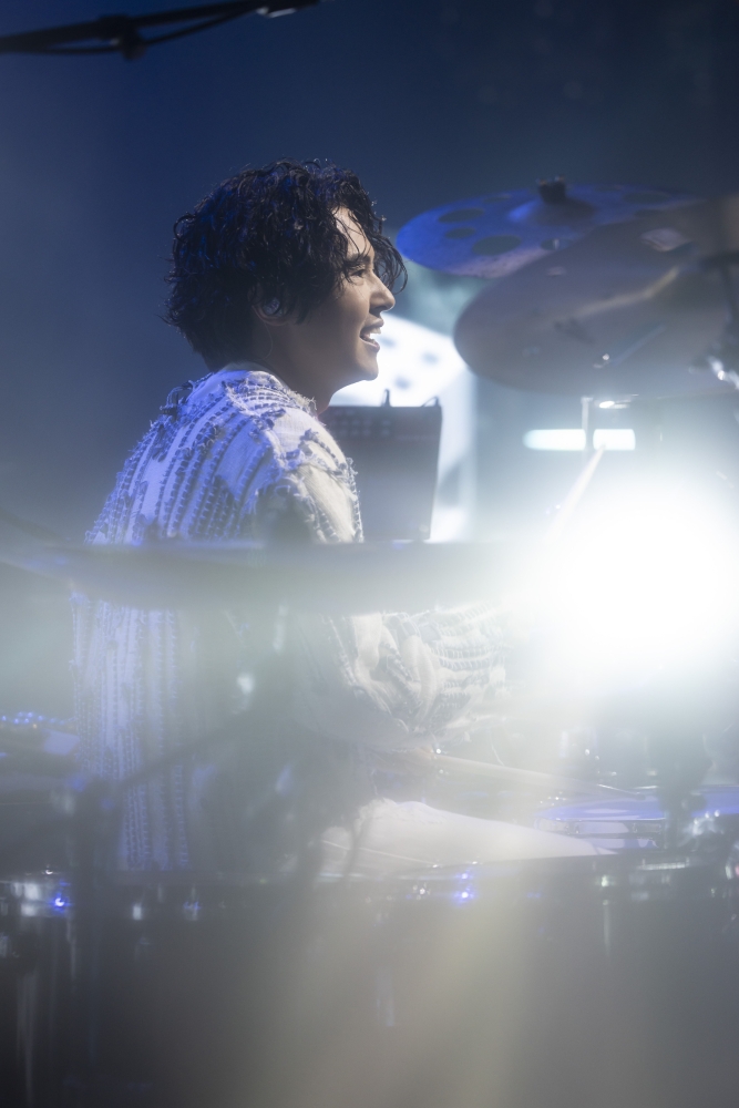 哲谦被“摆上台”唱歌，成为当晚的大惊喜之一。-相信音乐供图-