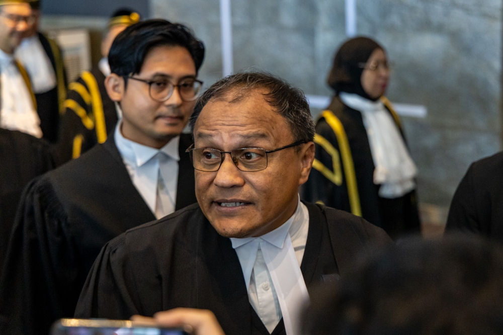 莫哈末杜苏基说，阿末扎希的案件已经完全结案，不会再提控。-Firdaus Latif摄-