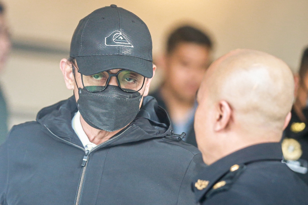 加控2洗钱罪 前陆军司令不认罪